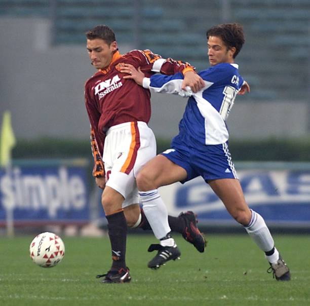 他出众的个 他出众的个