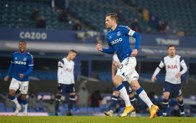 背后都是团 背后都是团